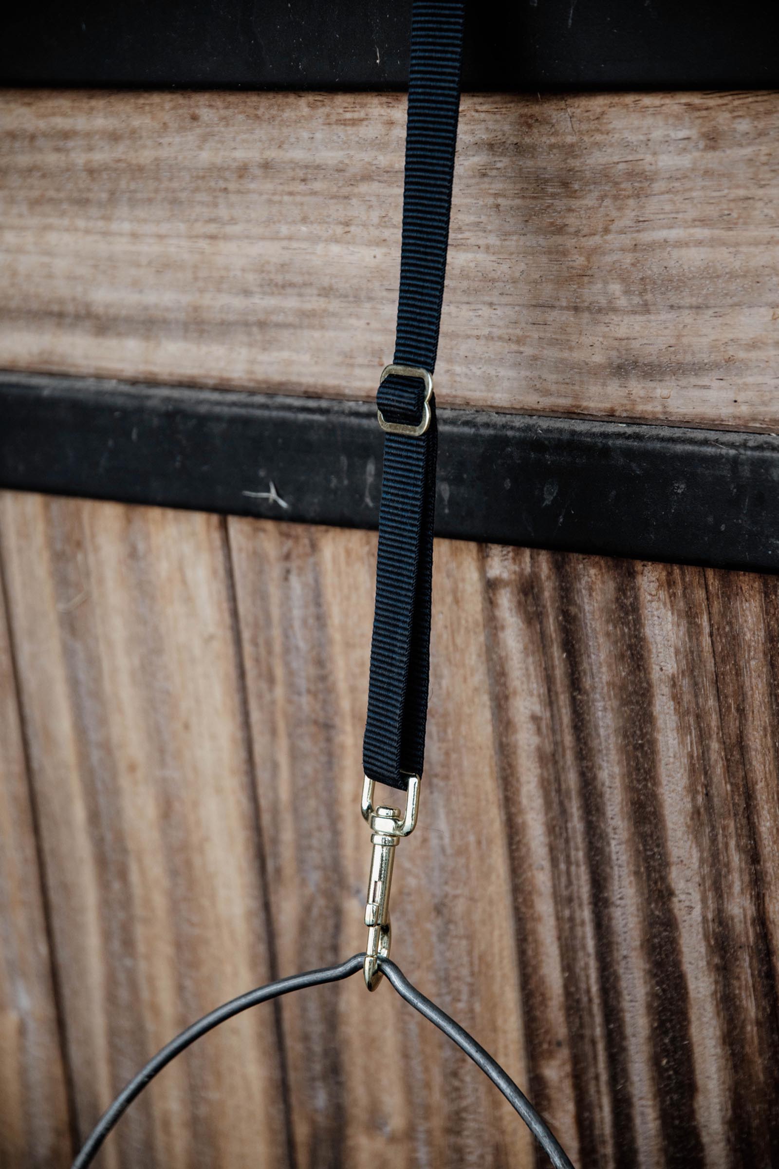 Kentucky Horsewear nylon hook & ring long holder  