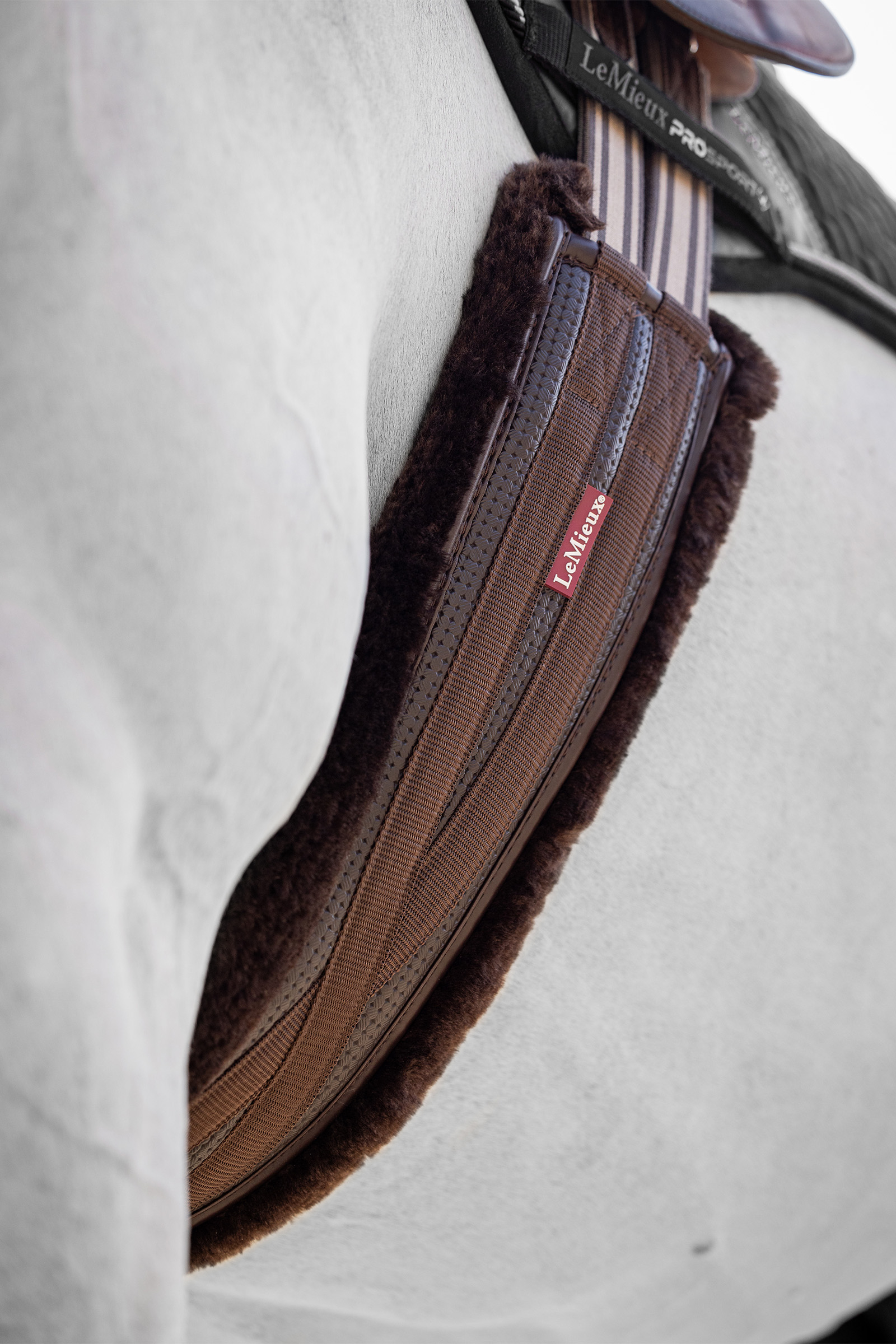 LeMieux Fleece Lined Anatomic Girth