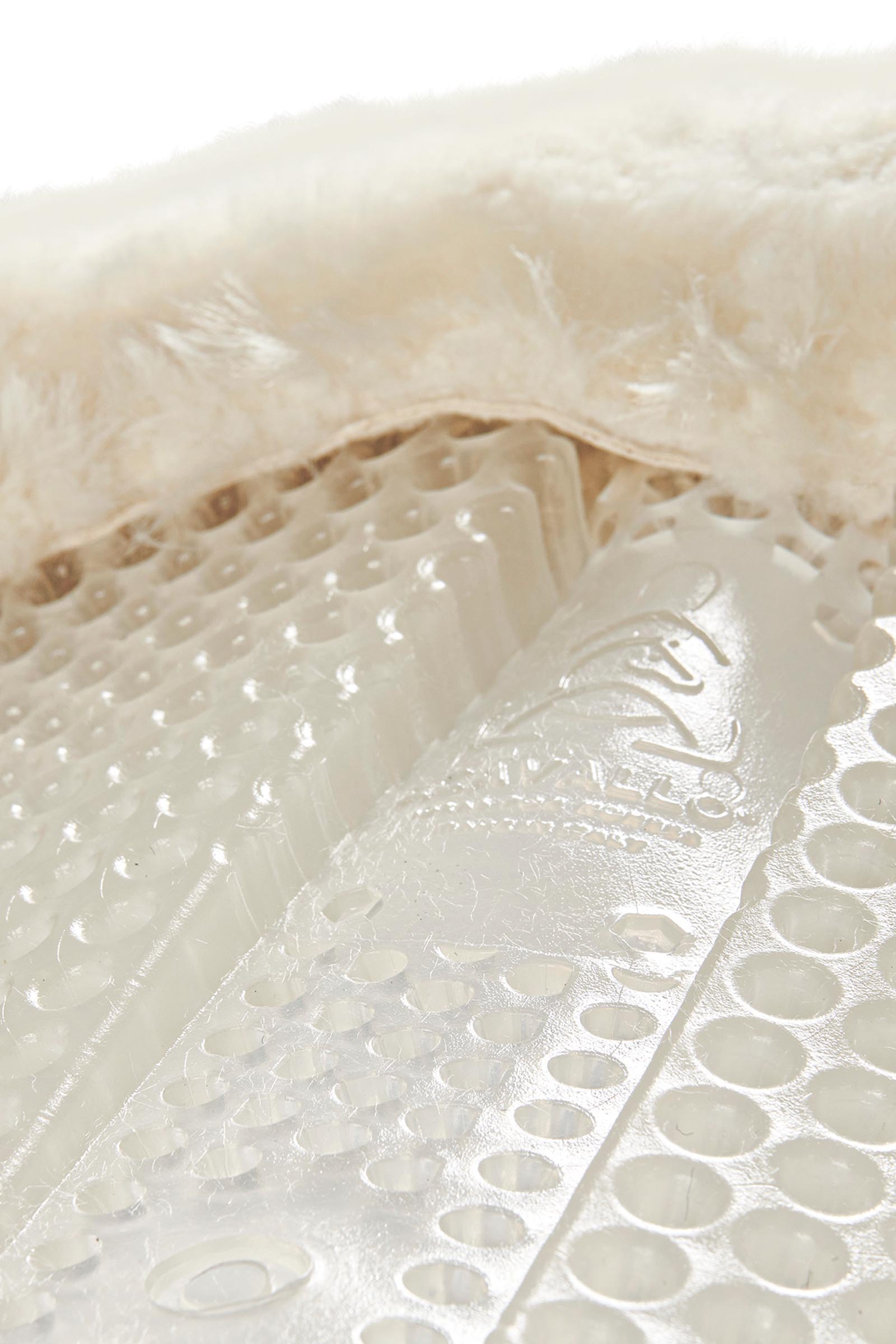 Acavallo Gel Non Slip Classic With Sheepskin Cut-Out Rear Riser