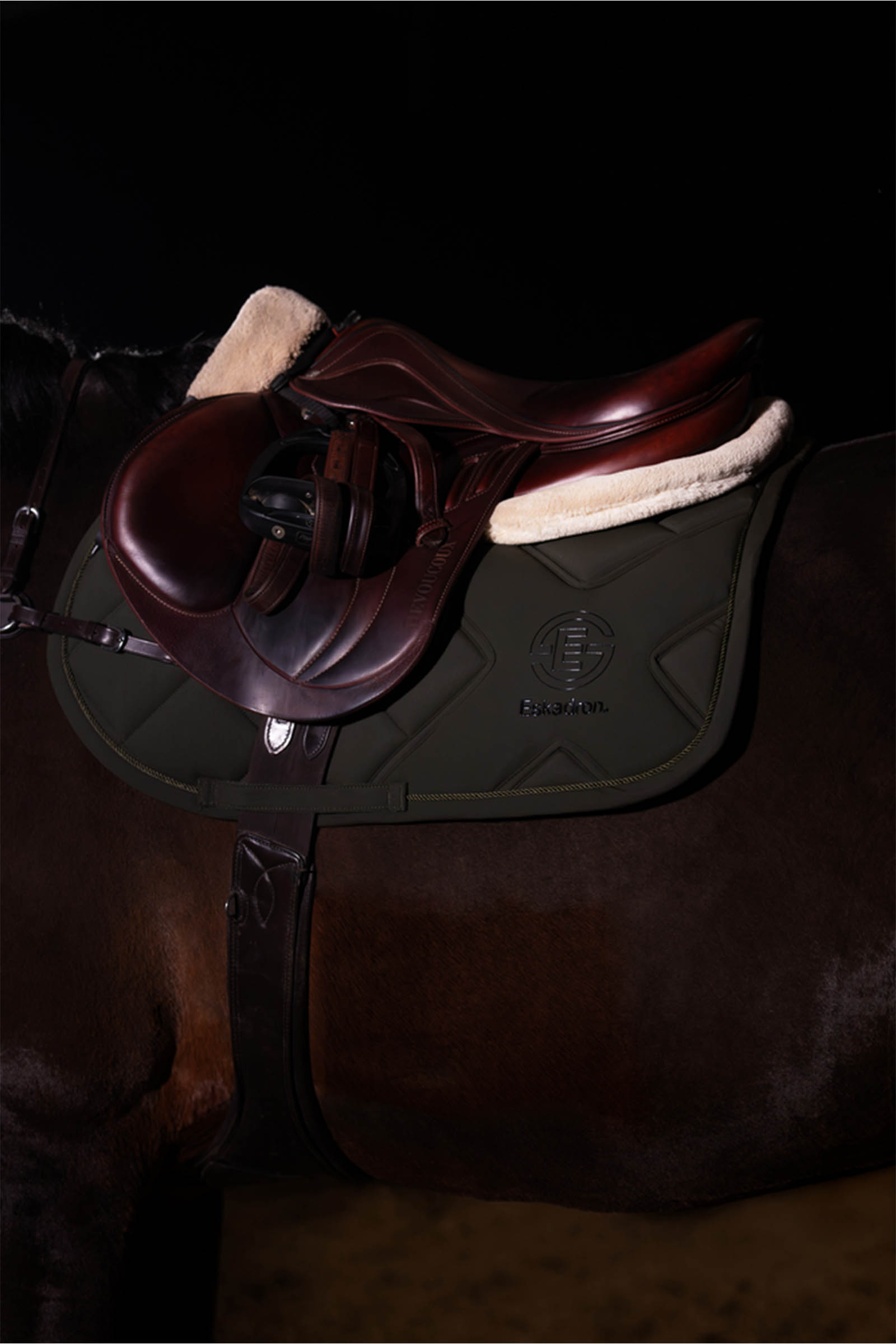 Eskadron Dynamics AW25 Softshell Bicross All Purpose Saddle Pad