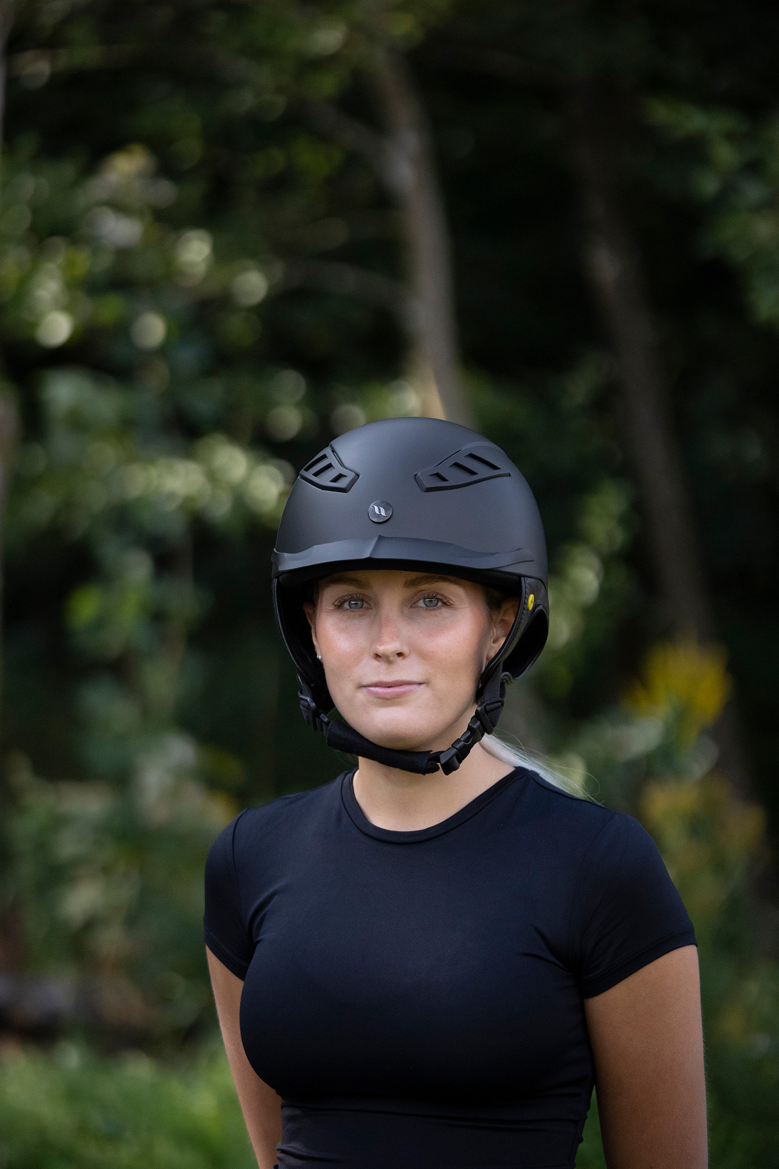 Back on Track Helmet Lynx II