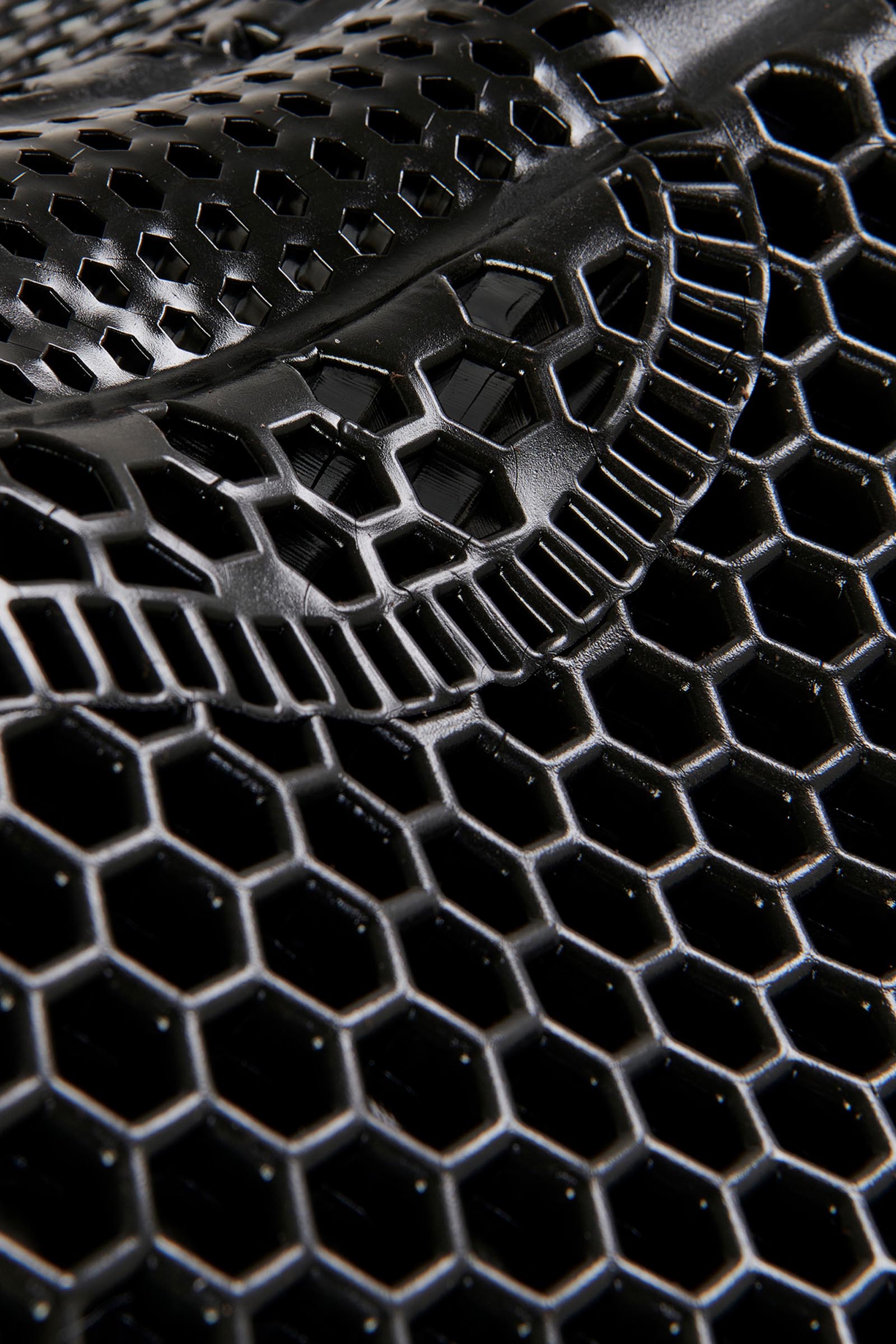 Acavallo Gel Pad Non-Slip Hexagonal Microfleece Flat