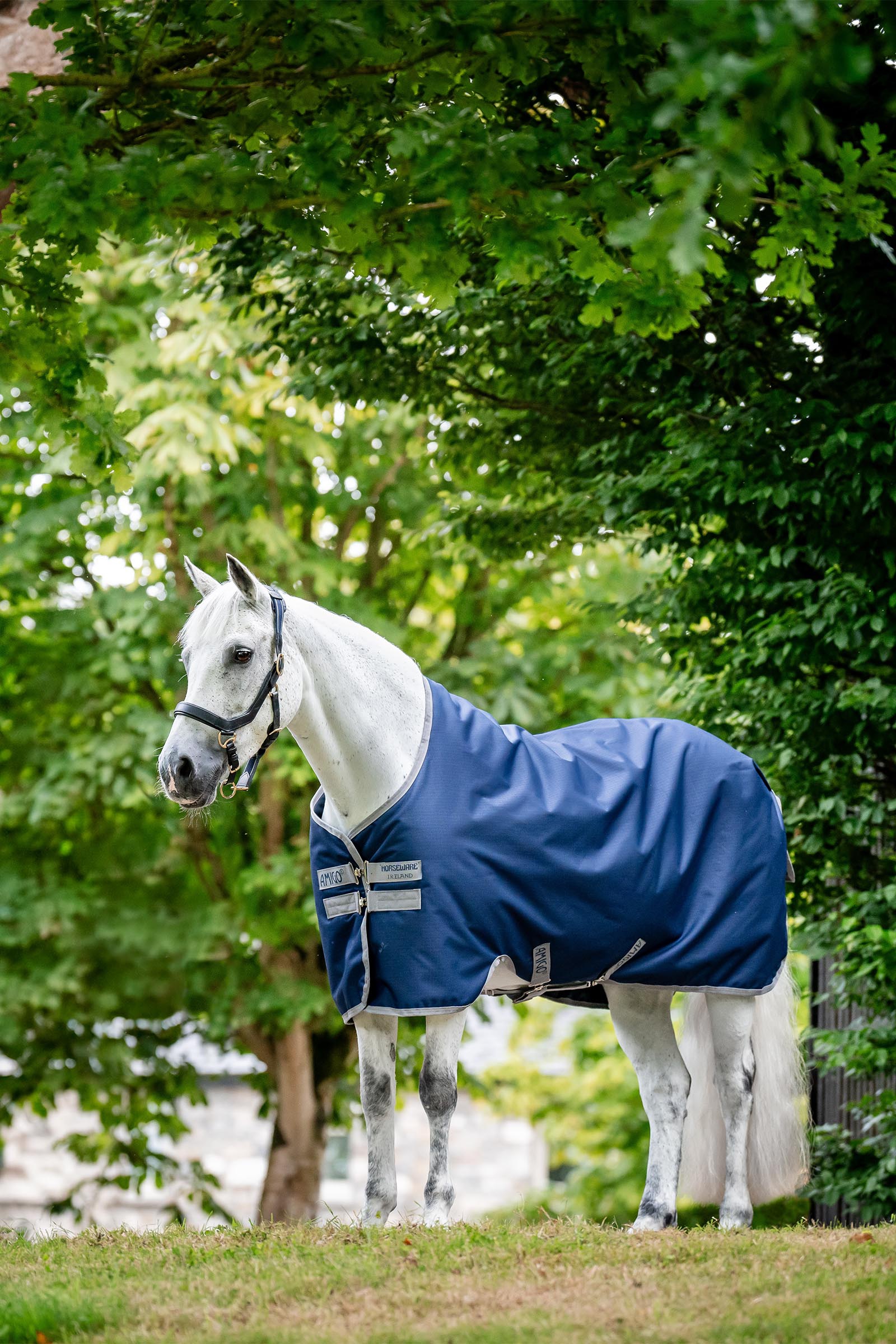 Navy/Titanium Grey Horseware Amigo Ripstop 900D Fleece Lined Turnout Rug, 50 g