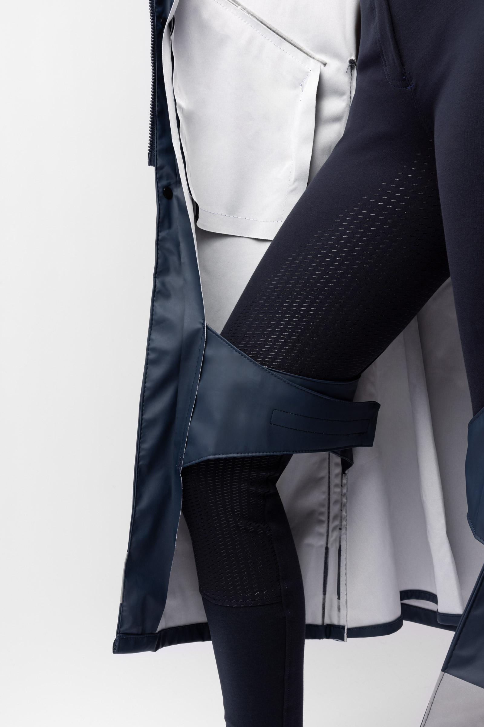 Horze Hazel Women's Long Raincoat with Slits