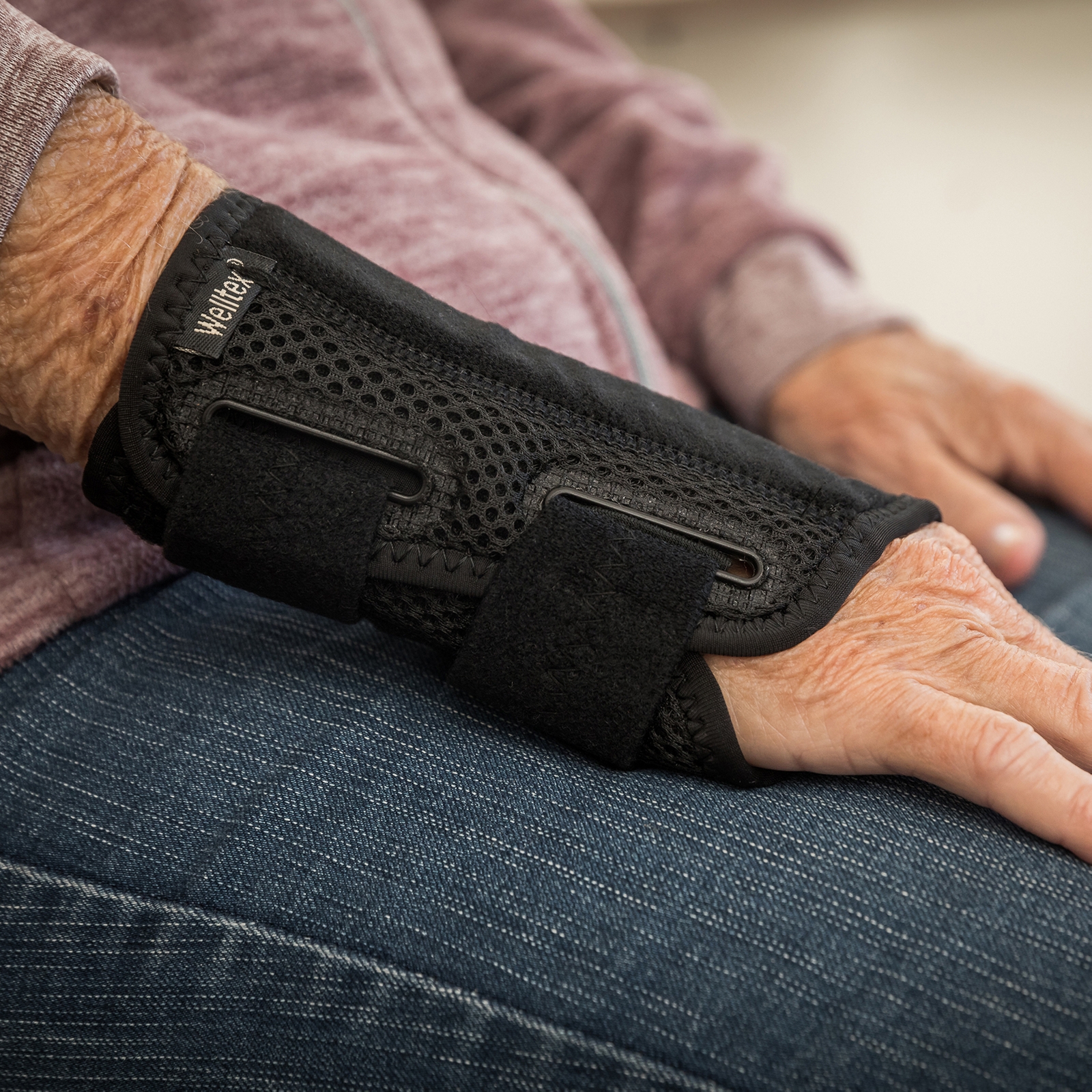 Back on Track Carpus I wrist support with Splint, Right hand