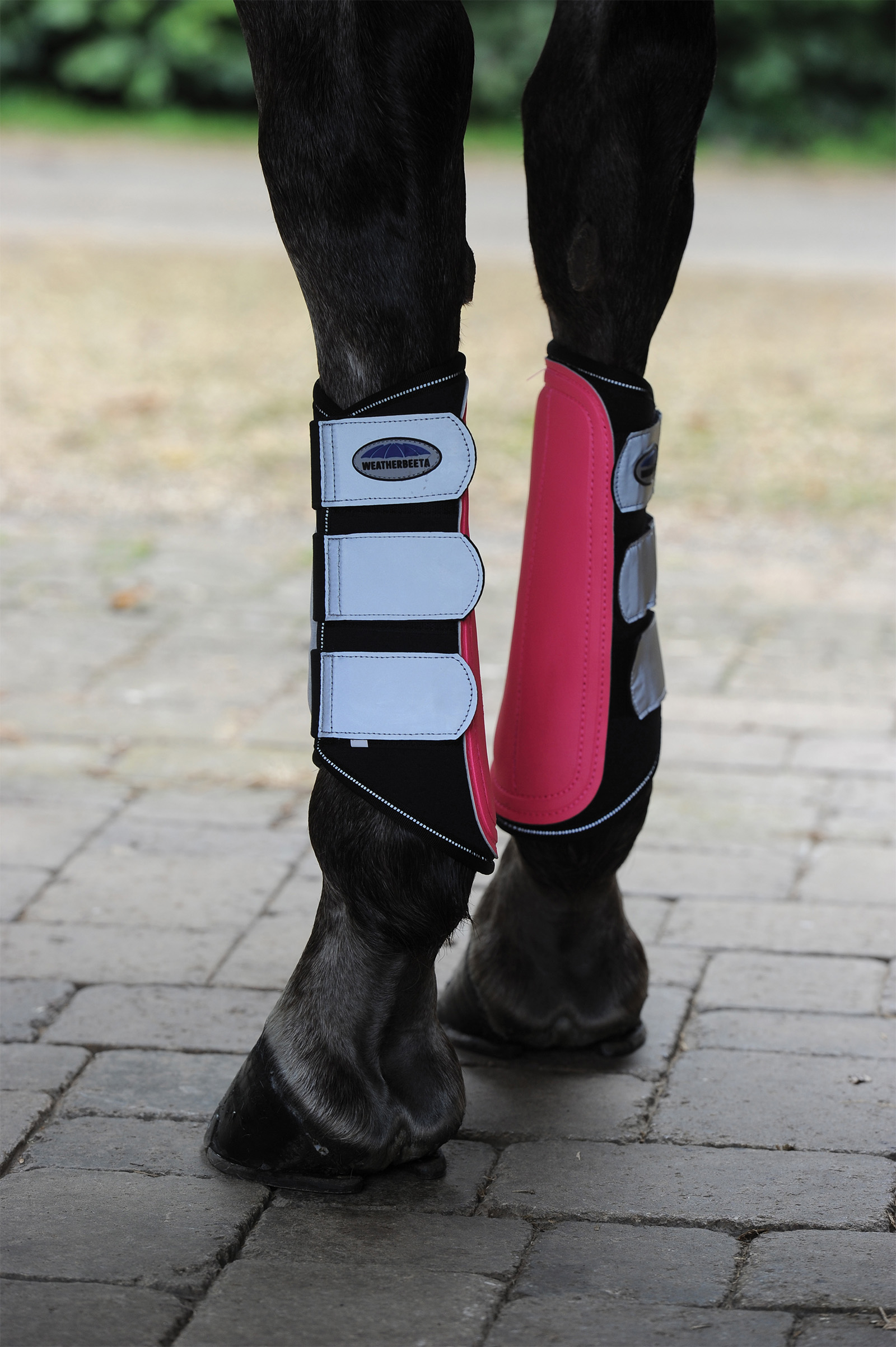 Weatherbeeta Reflective Single Lock Brushing Boots