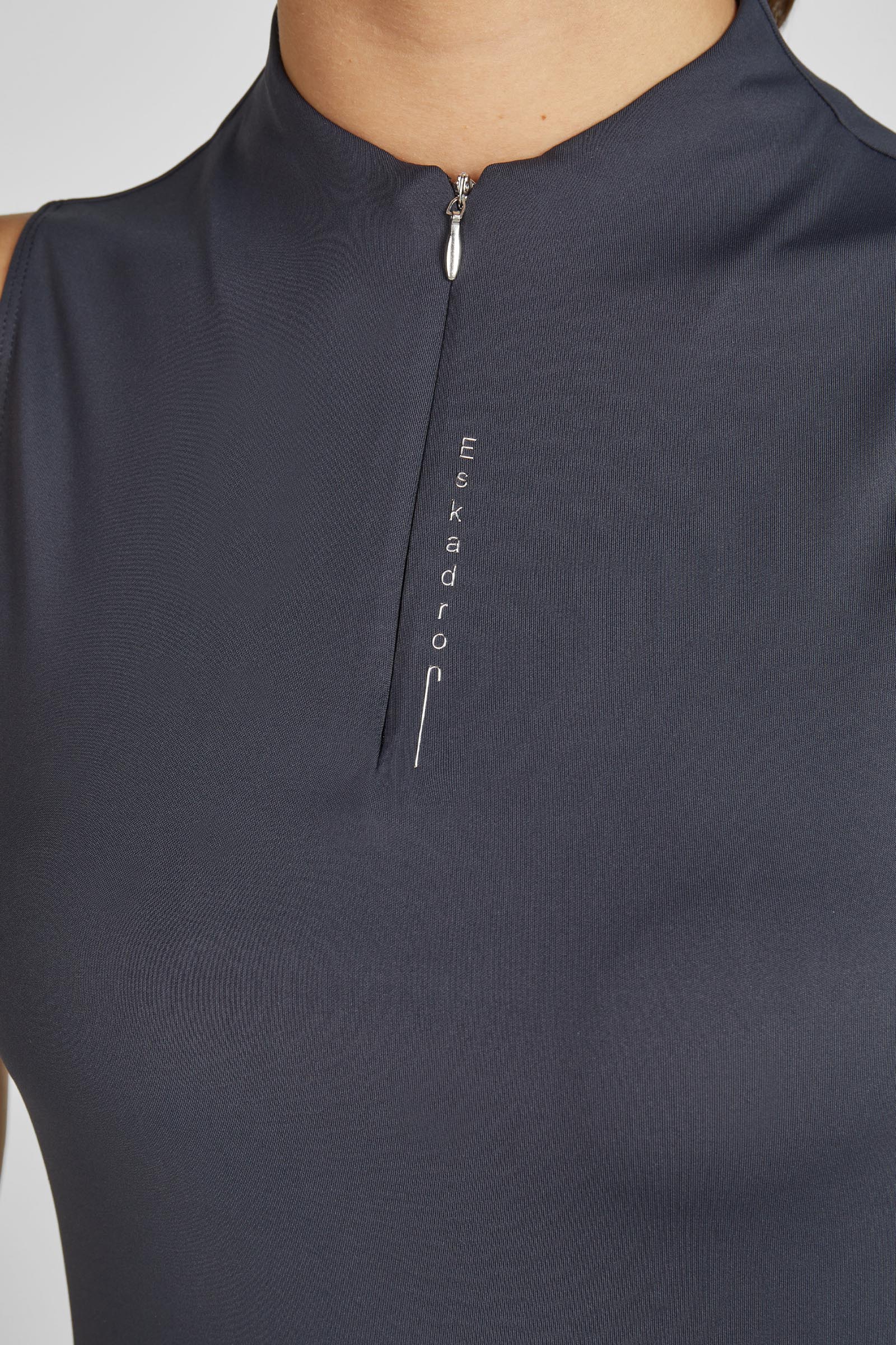 Eskadron Classic Sport SS26 Women&acute;s Half-Zip Tank Top