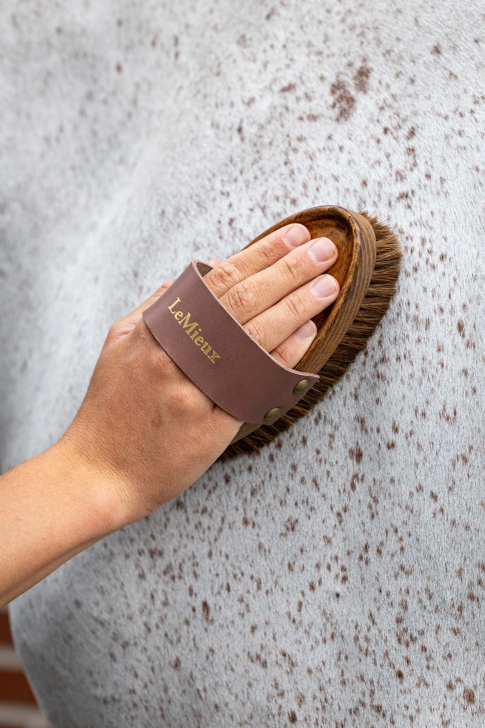 LeMieux Artisan Soft Speckled Brush