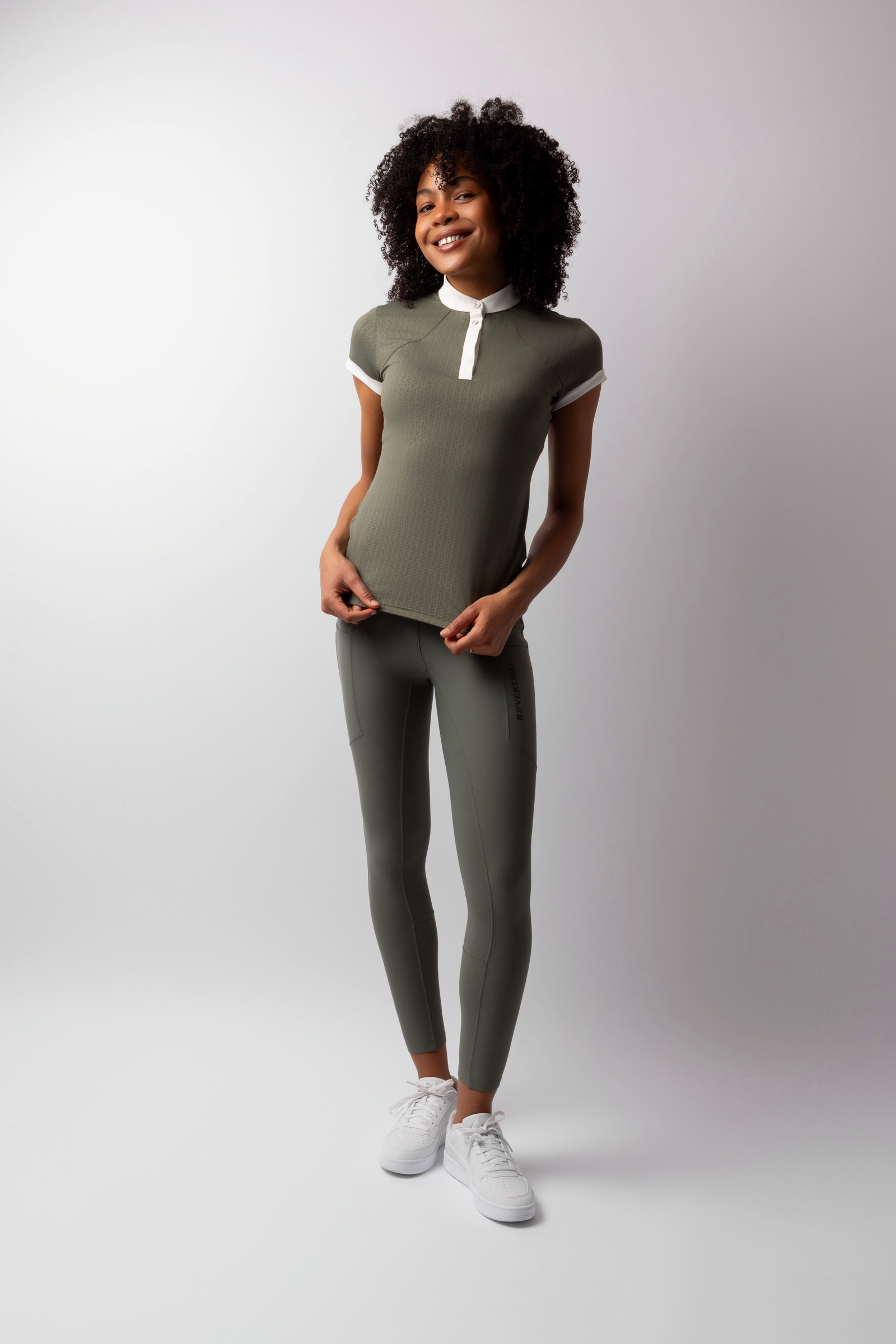 B Vertigo Liv Women&acute;s Show Shirt