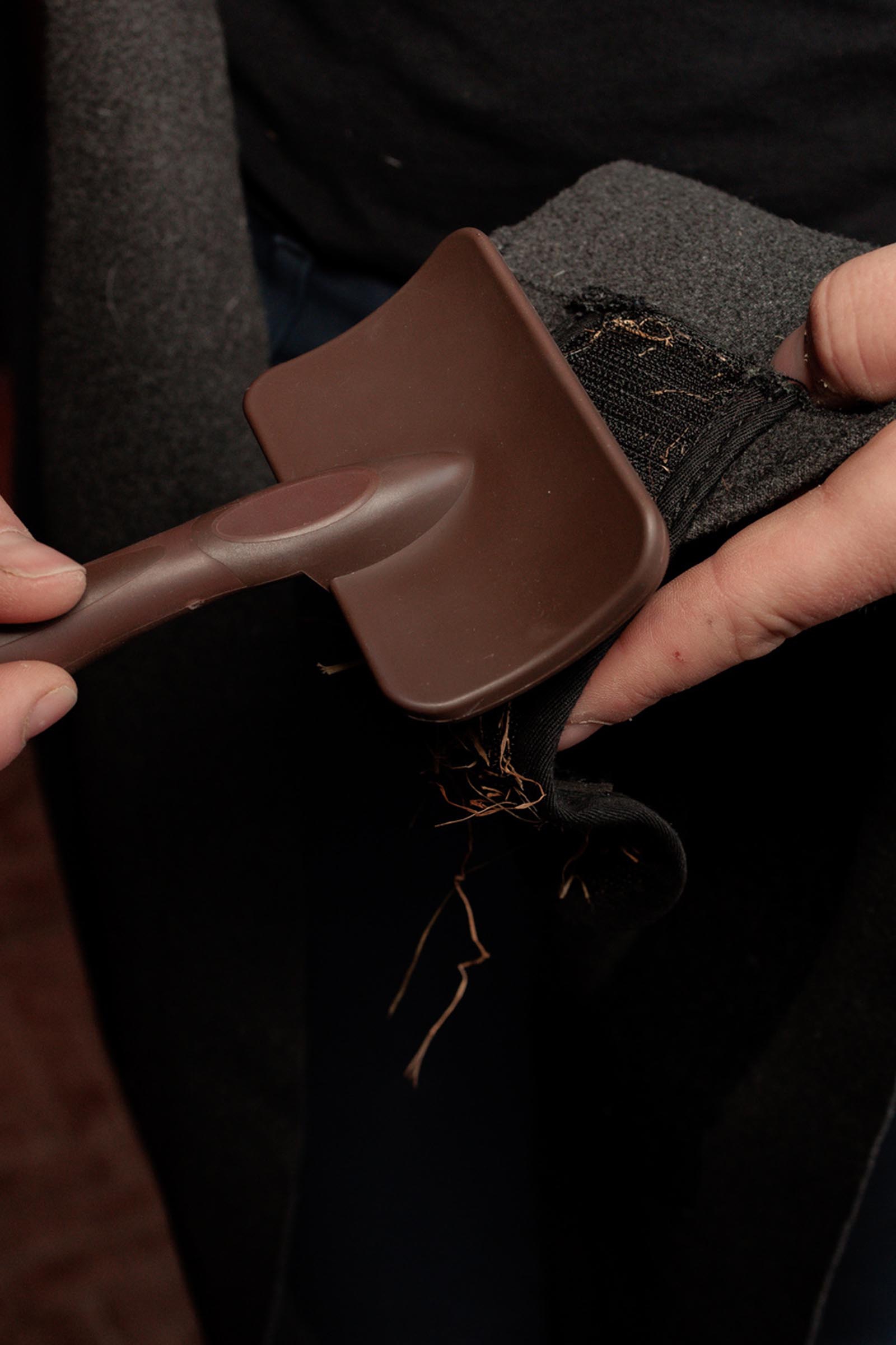 Grooming Deluxe Cleaning Brush For Hook-and-Loop Straps