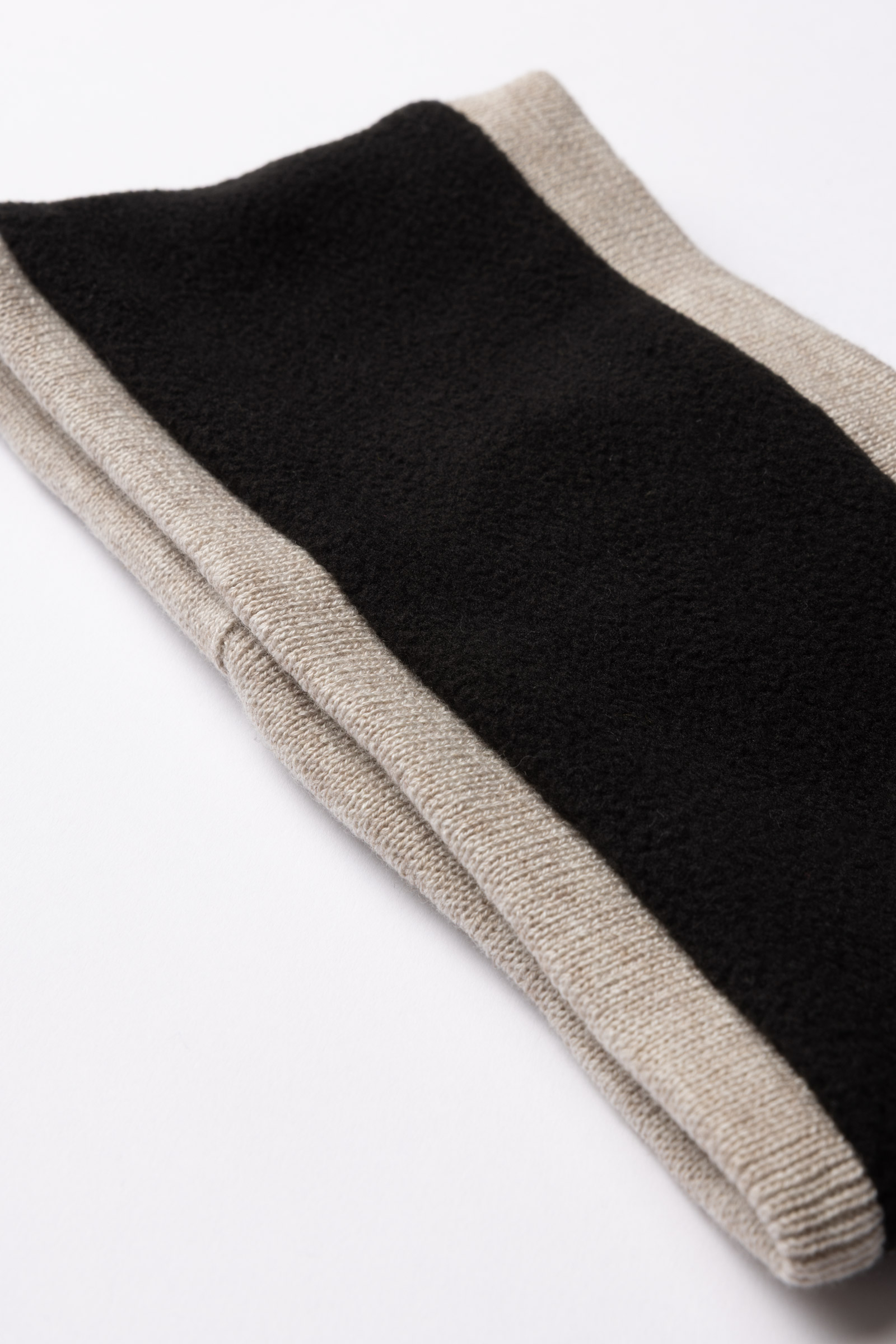 B Vertigo Sydney Knitted Headband