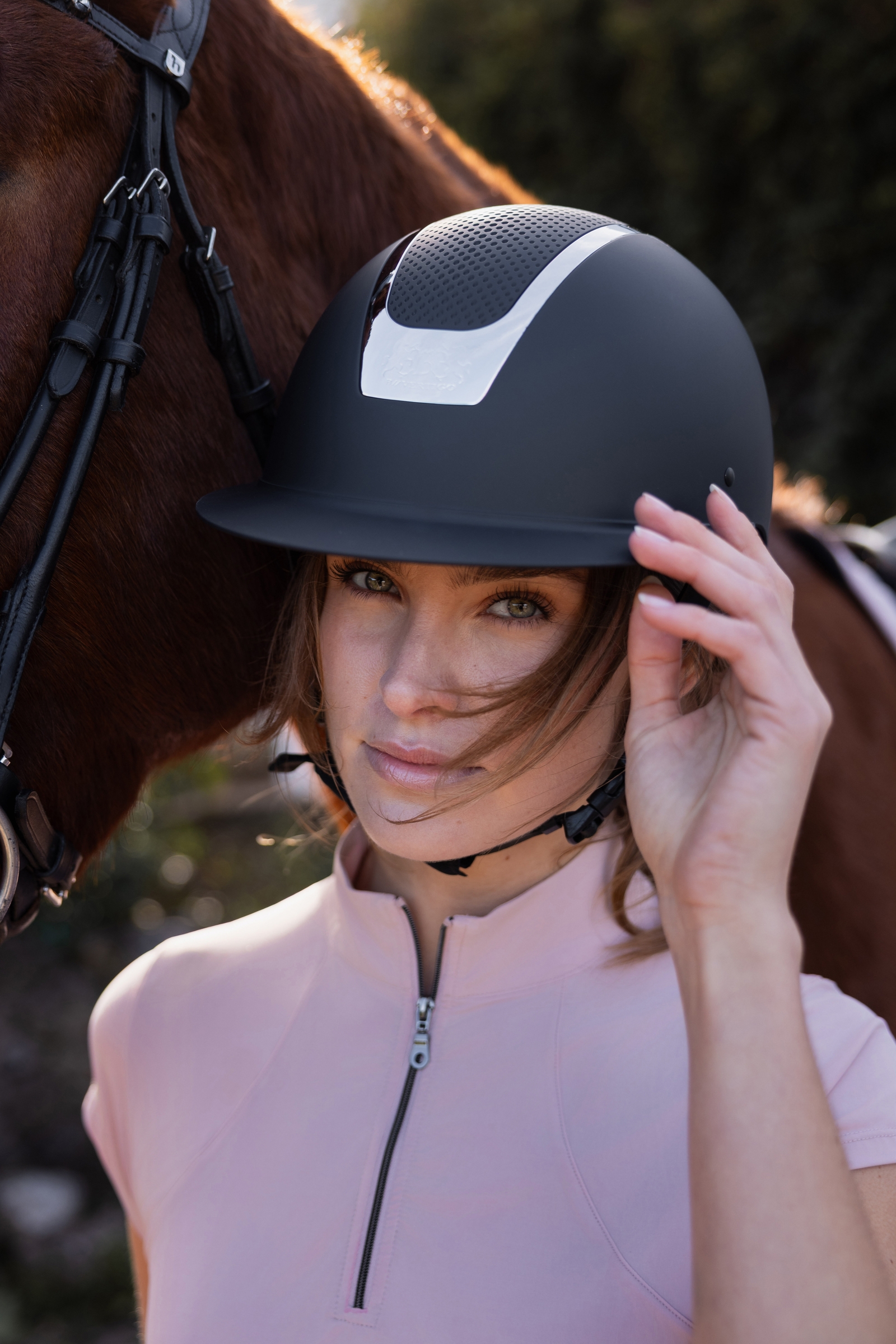 B Vertigo Majoris MIPS Technology II Riding Helmet