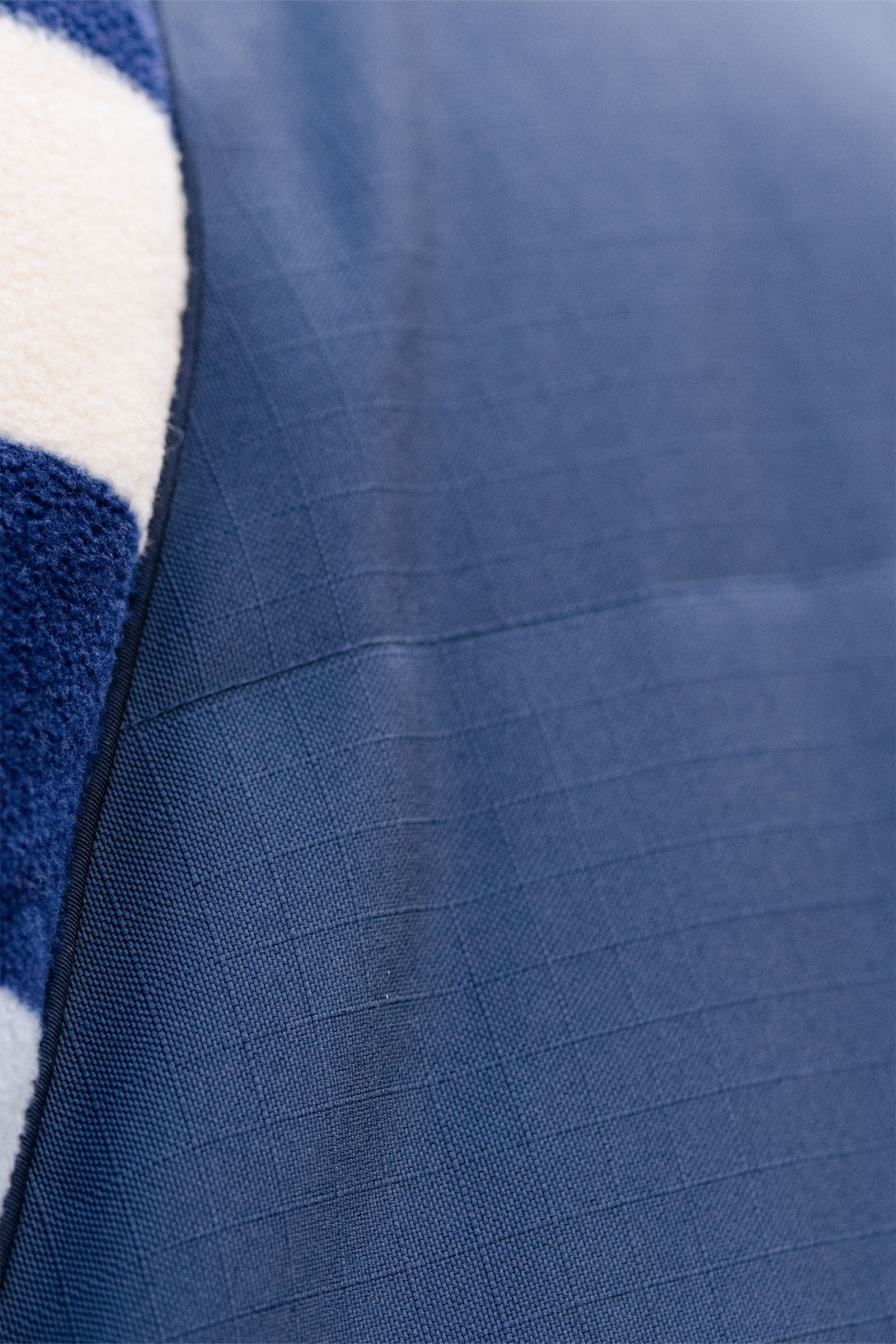 Horseware Newmarket Cosy Stable 100g