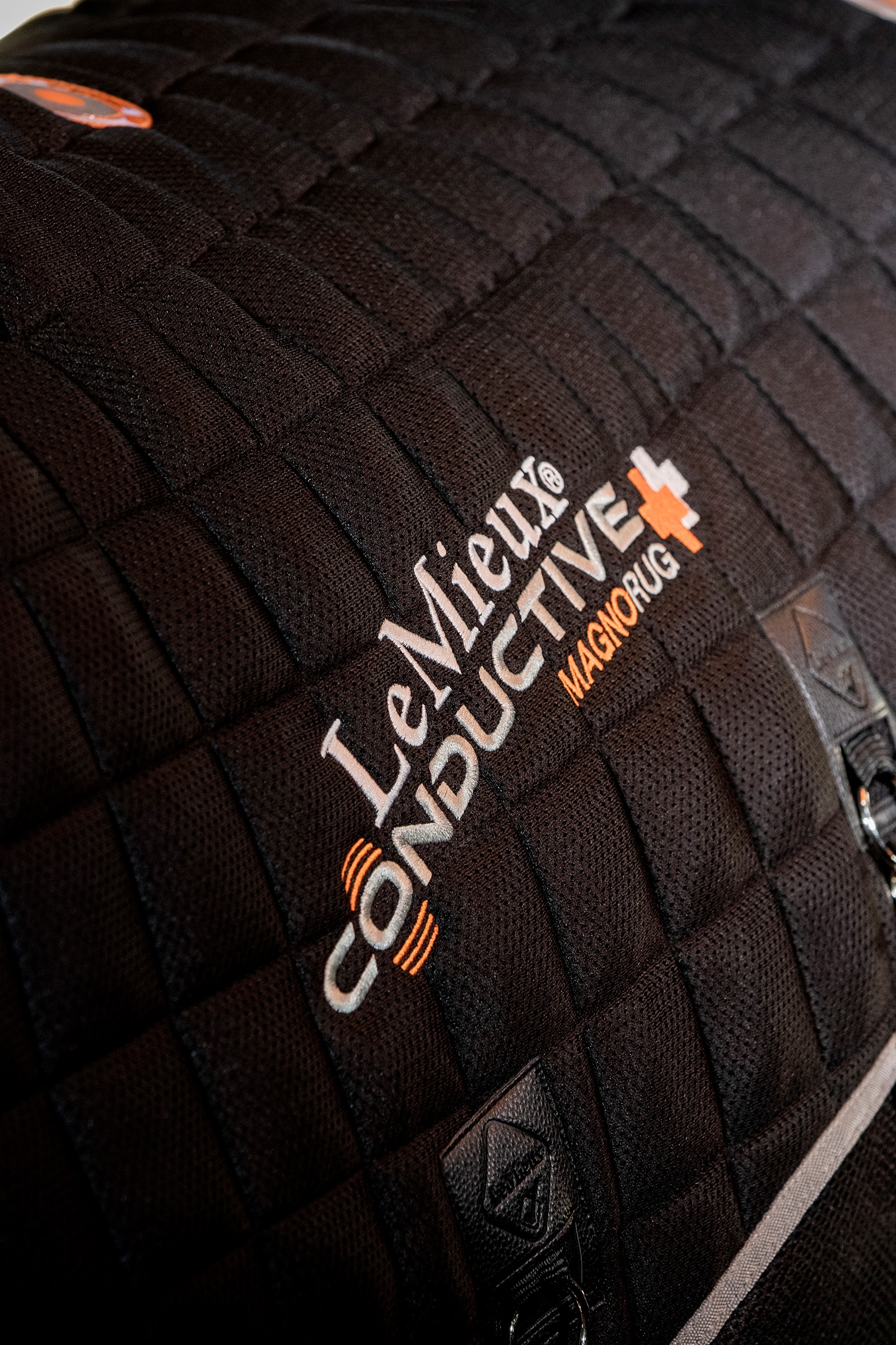 LeMieux Conductive MagnoRug Magnetic Therapy Rug