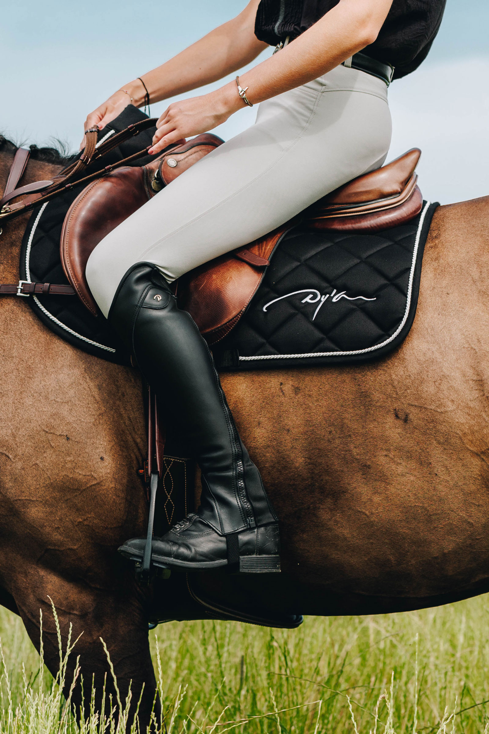 Dy'on Classic Comfort Half Chaps