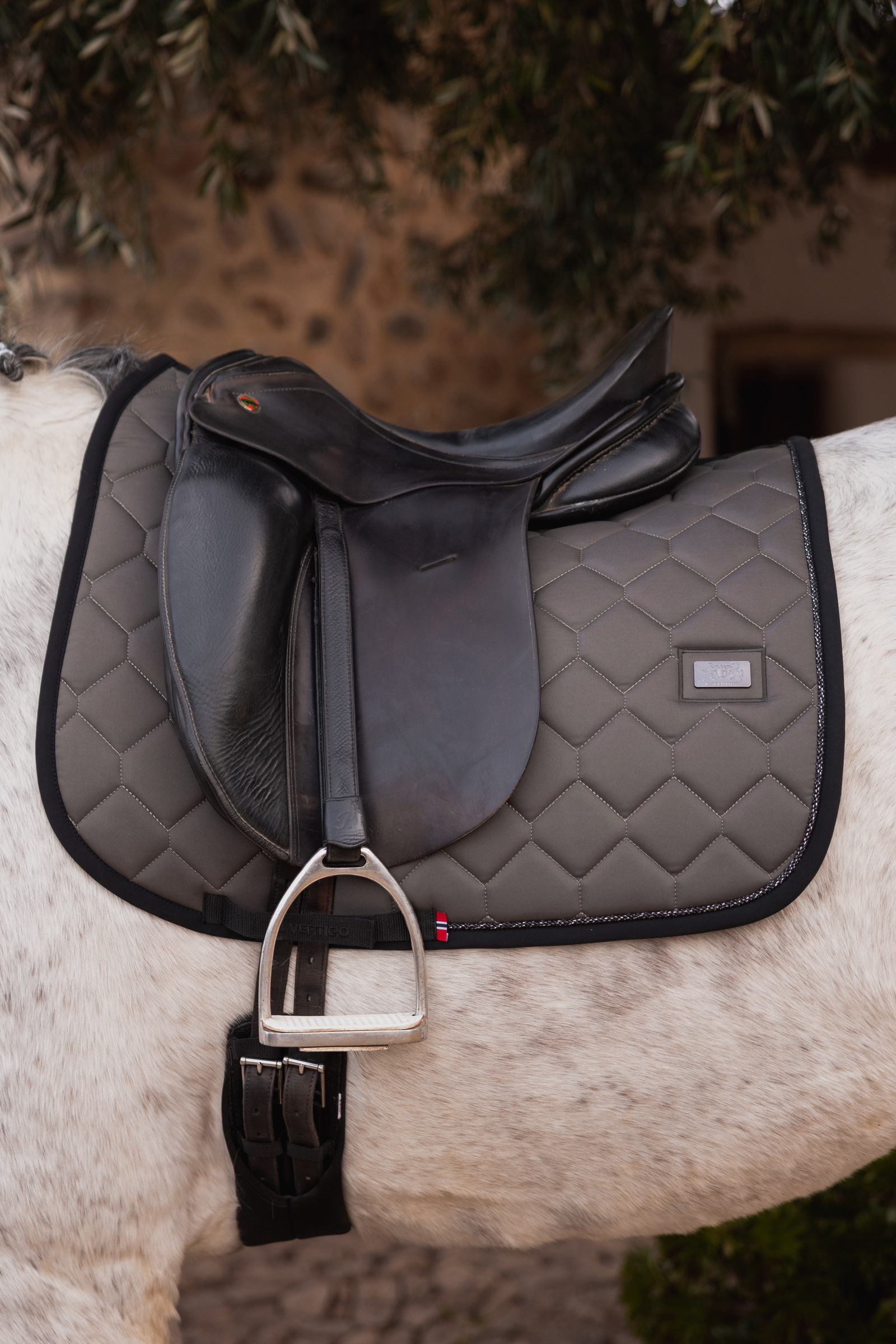 B Vertigo Onyx Dressage Saddle Pad