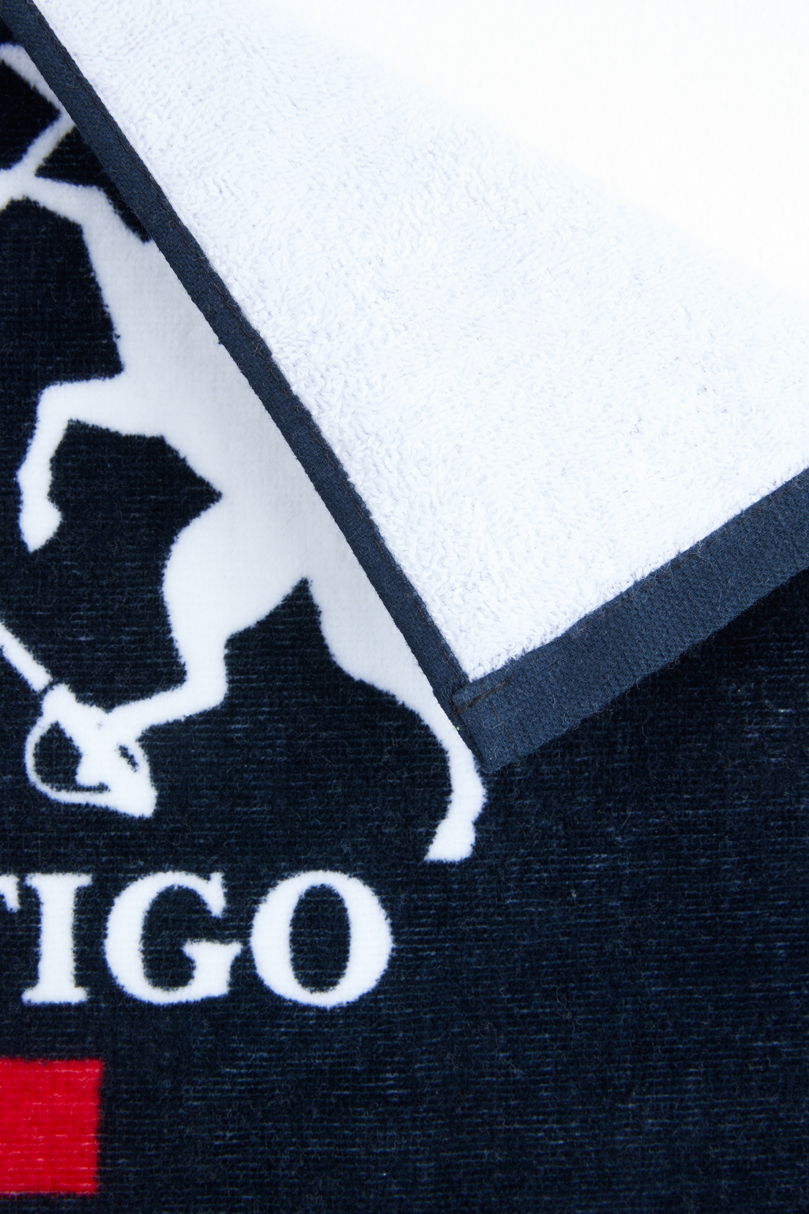 B Vertigo Hand Towel