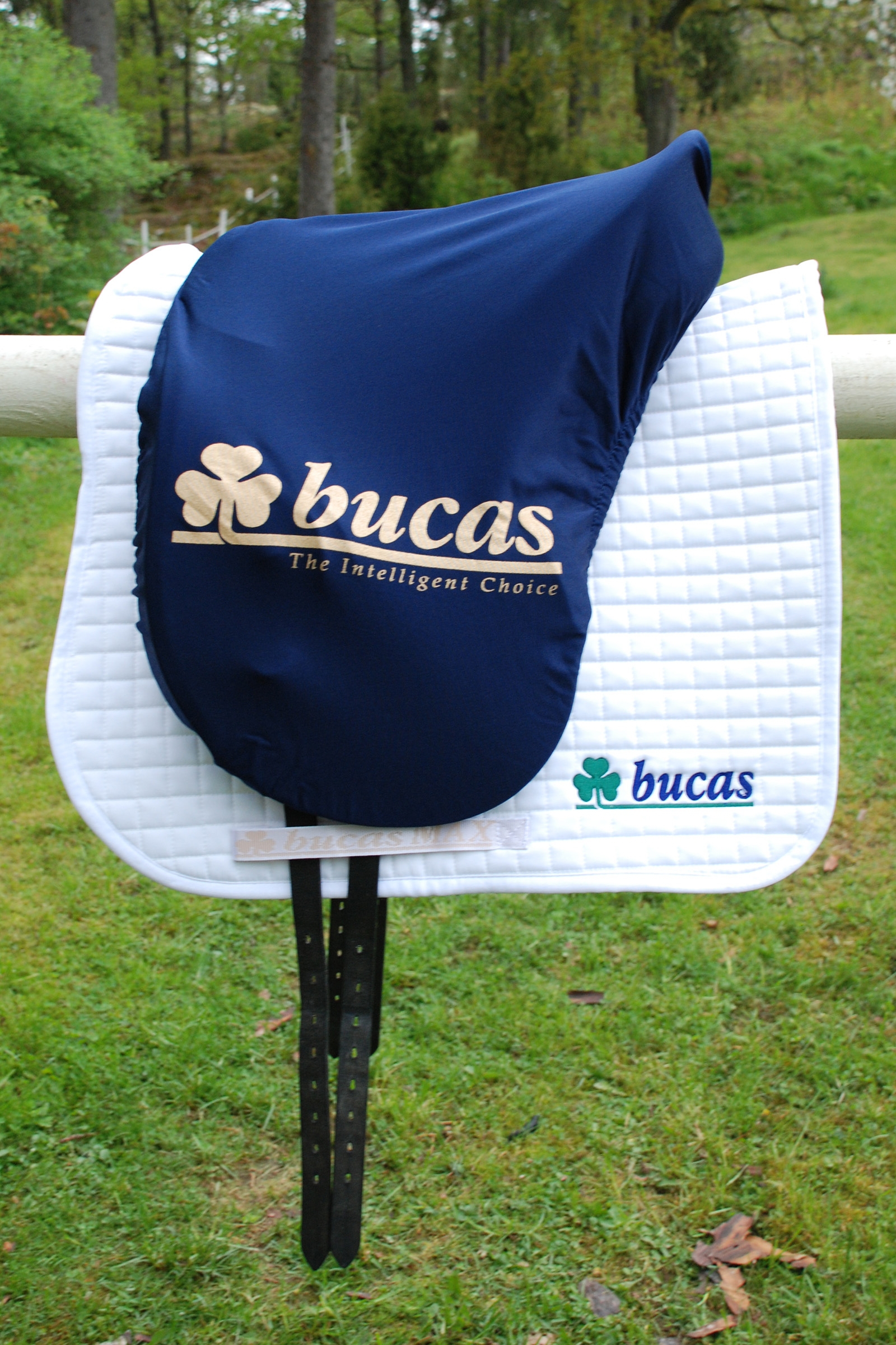 Bucas Max Saddle Cover, Shaped, Navy/Bucas logo
