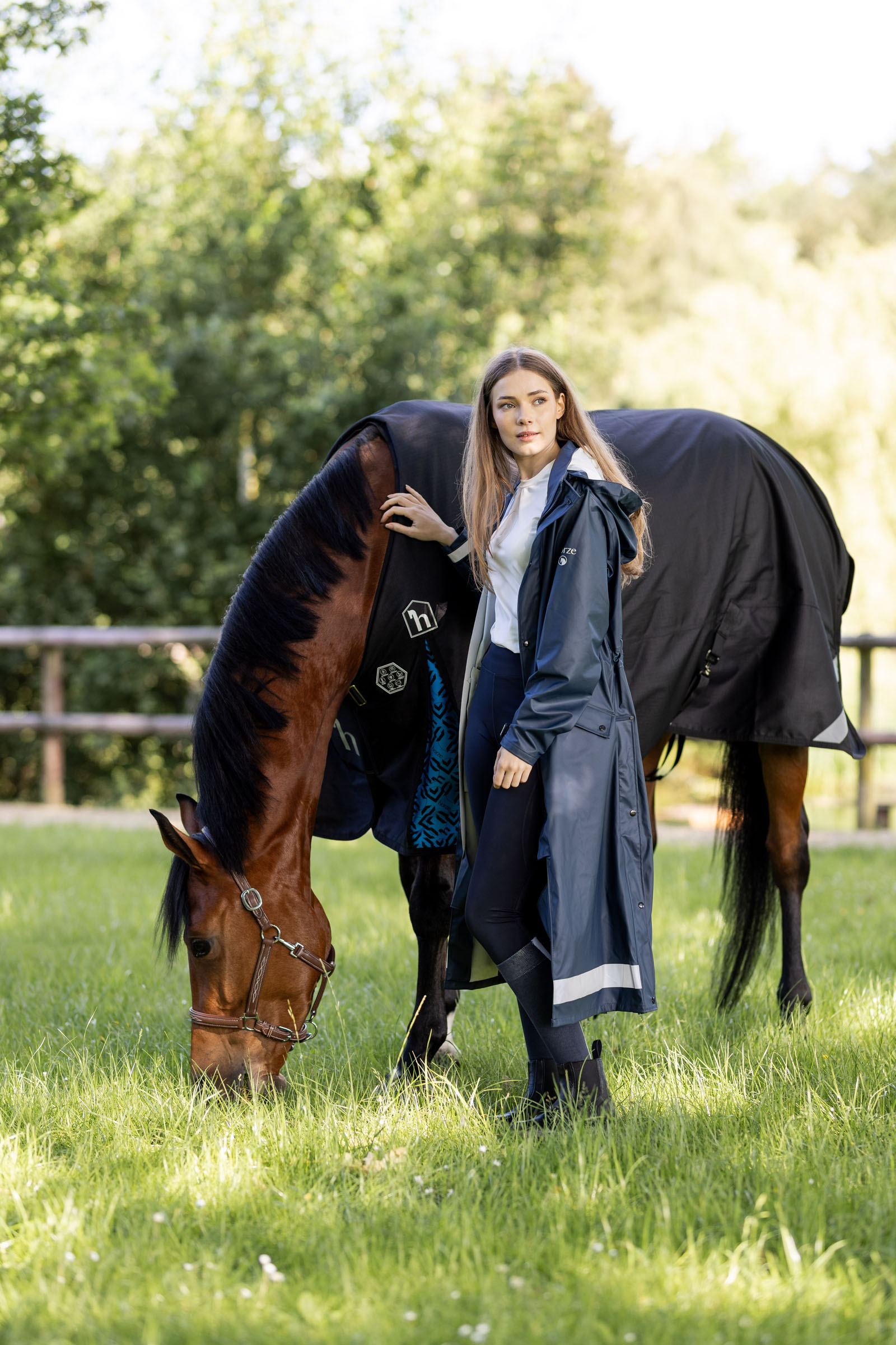 Horze Hazel Women's Long Raincoat with Slits