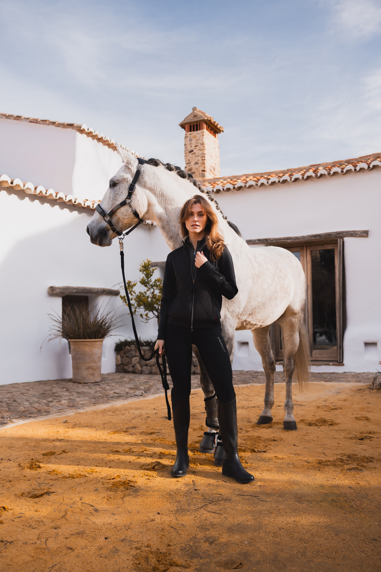 B Vertigo Agnetha Women&acute;s Hybrid Jacket