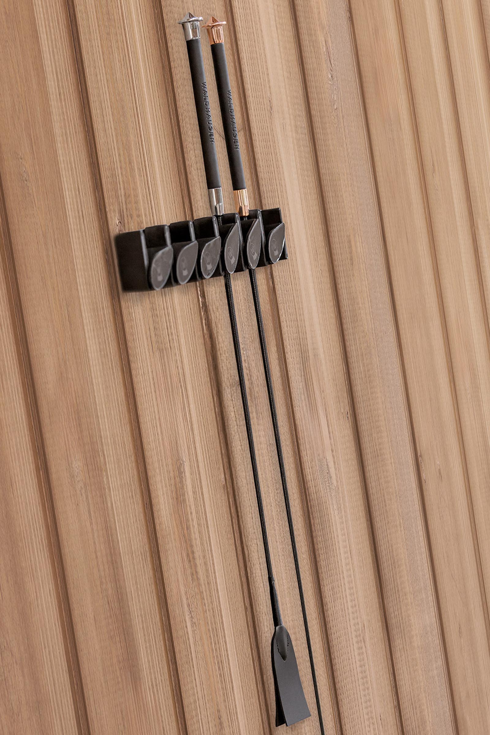 Waldhausen Premium Holder for Whips