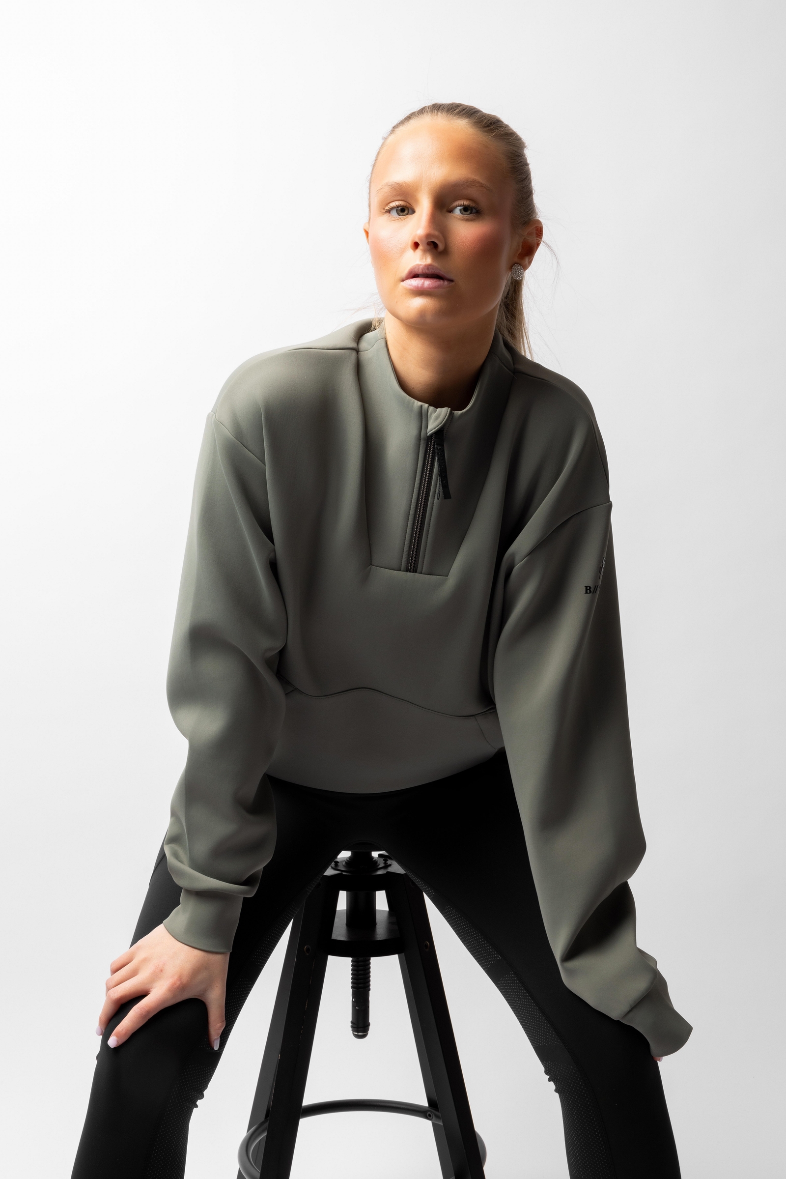 B Vertigo Lilou Women&acute;s Sweatshirt