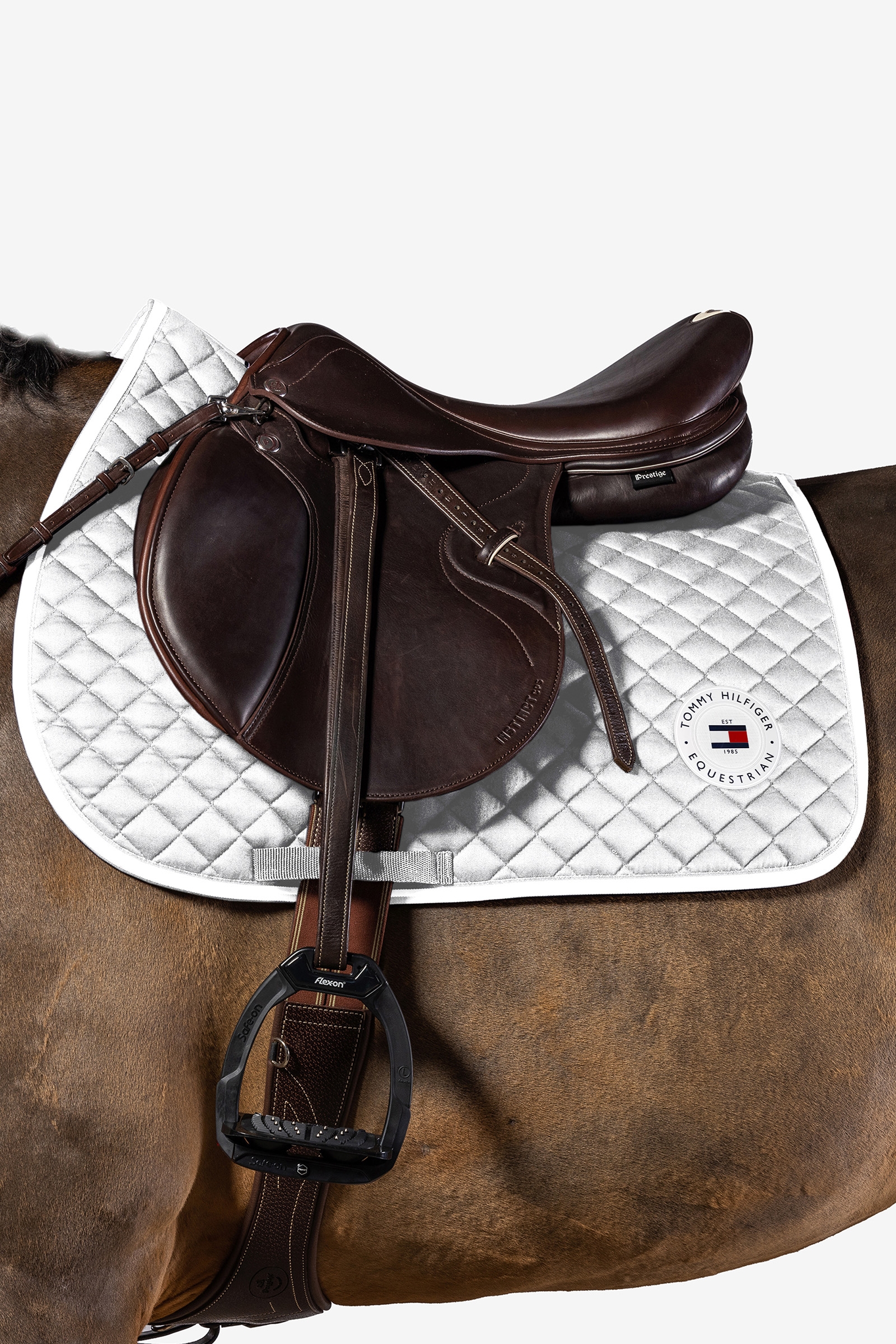 Tommy Hilfiger Equestrian Global Waffle Pad Jumping