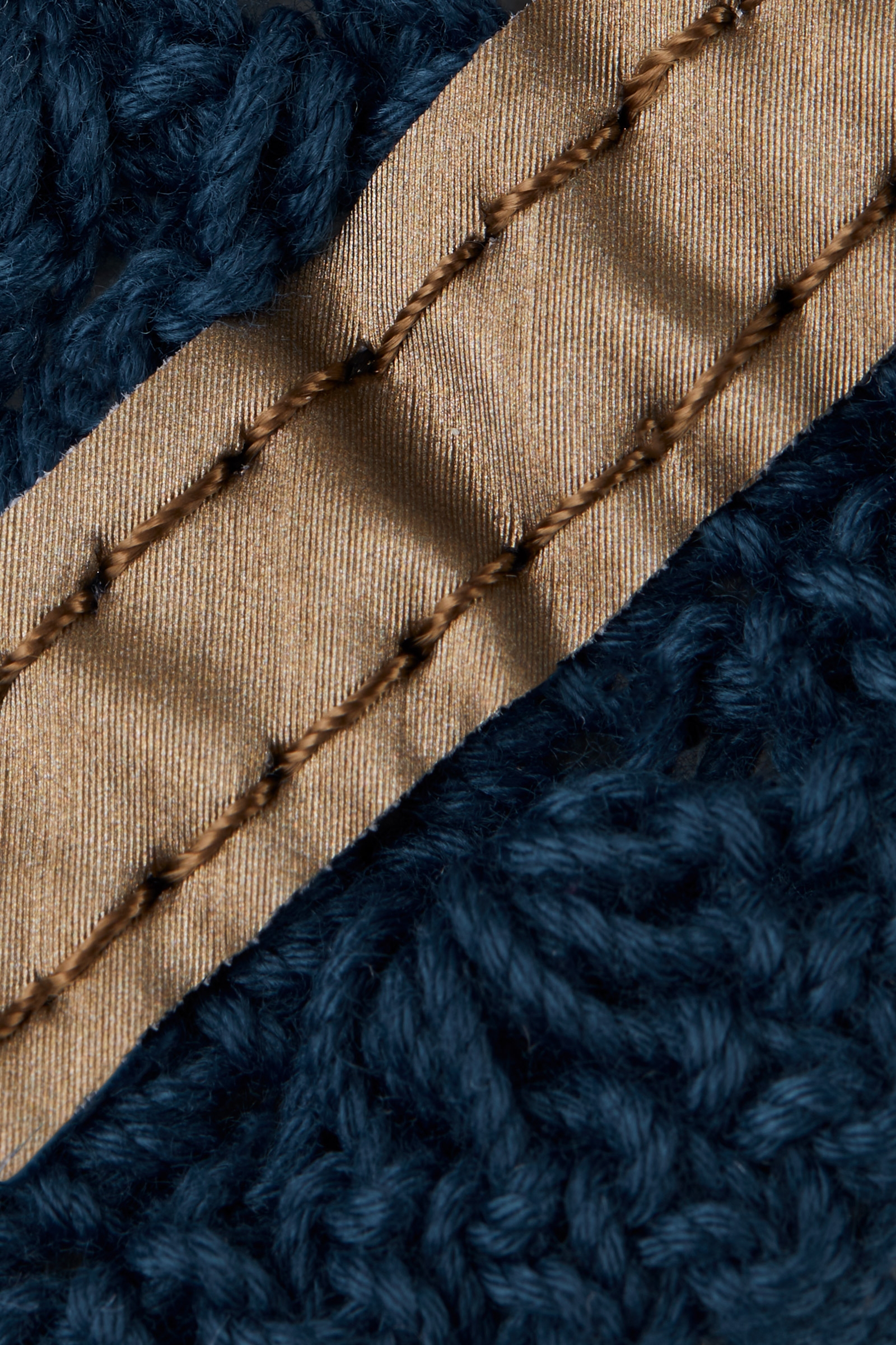 Horze Munich Ear Net with Metallic Detail