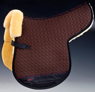 Saddle pads with medically tanned sheepskin Saddle pads with medically tanned sheepskin